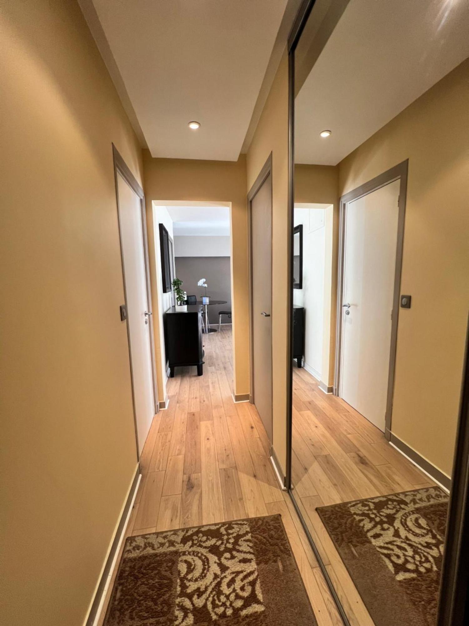 Your Parisian Hideaway - Entire Apartment ภายนอก รูปภาพ